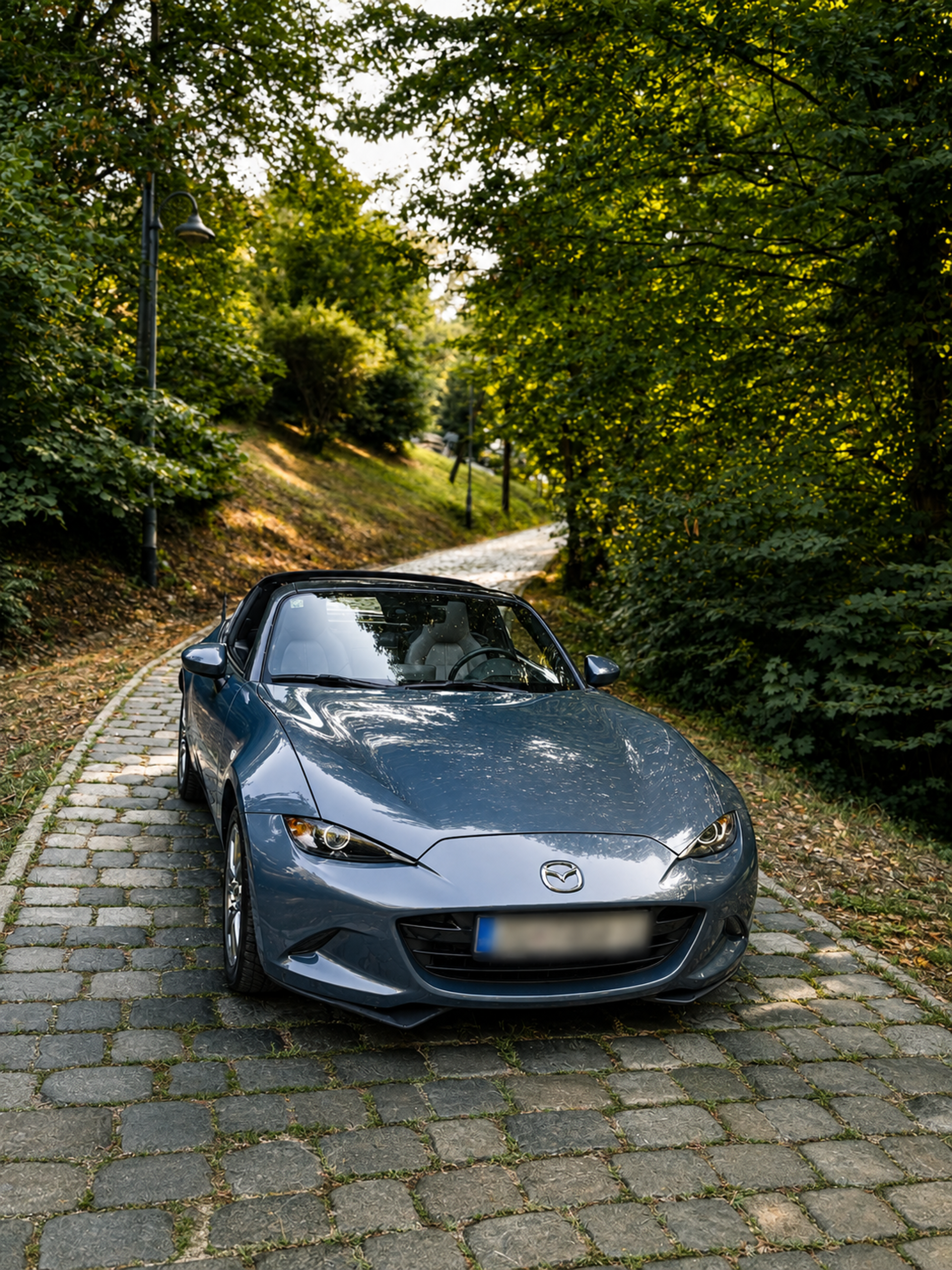 Mazda MX5 RF 1.5 Skyactiv  Revolution - 2021. godina / 24.000km / servisna povijest / jedini vlasnik