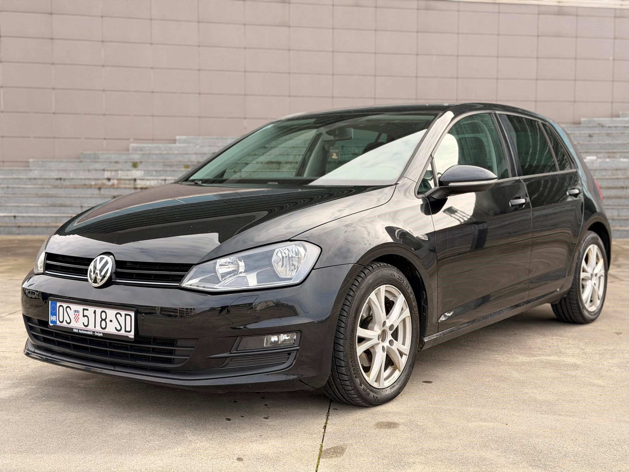 VW GOLF VII - 1.6 TDI  - BLUEMOTION - REG. 8/26 -