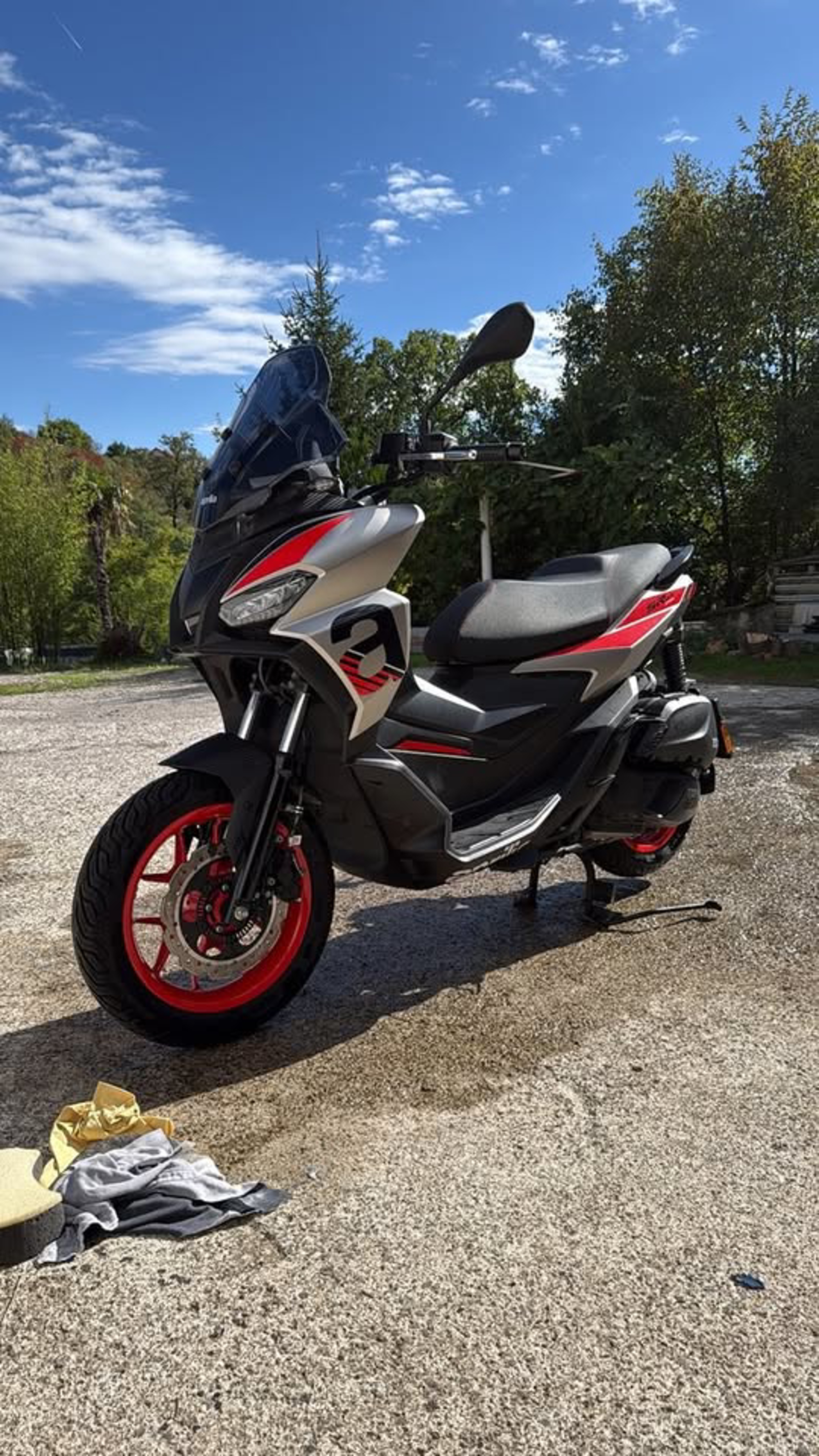 Aprilia SR GT 200 Sport