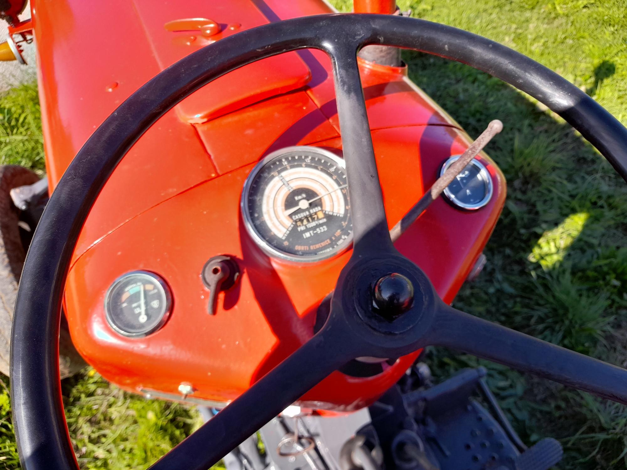 IMT 533 deluxe. U potpunosti ispravan traktor bez ulaganja!!!