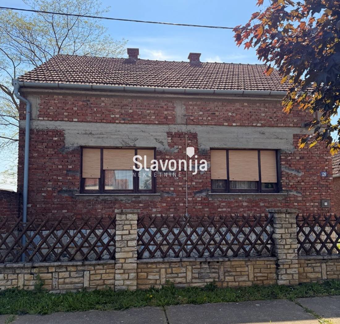 Kuća s prostranom okućnicom [Kuševac]
