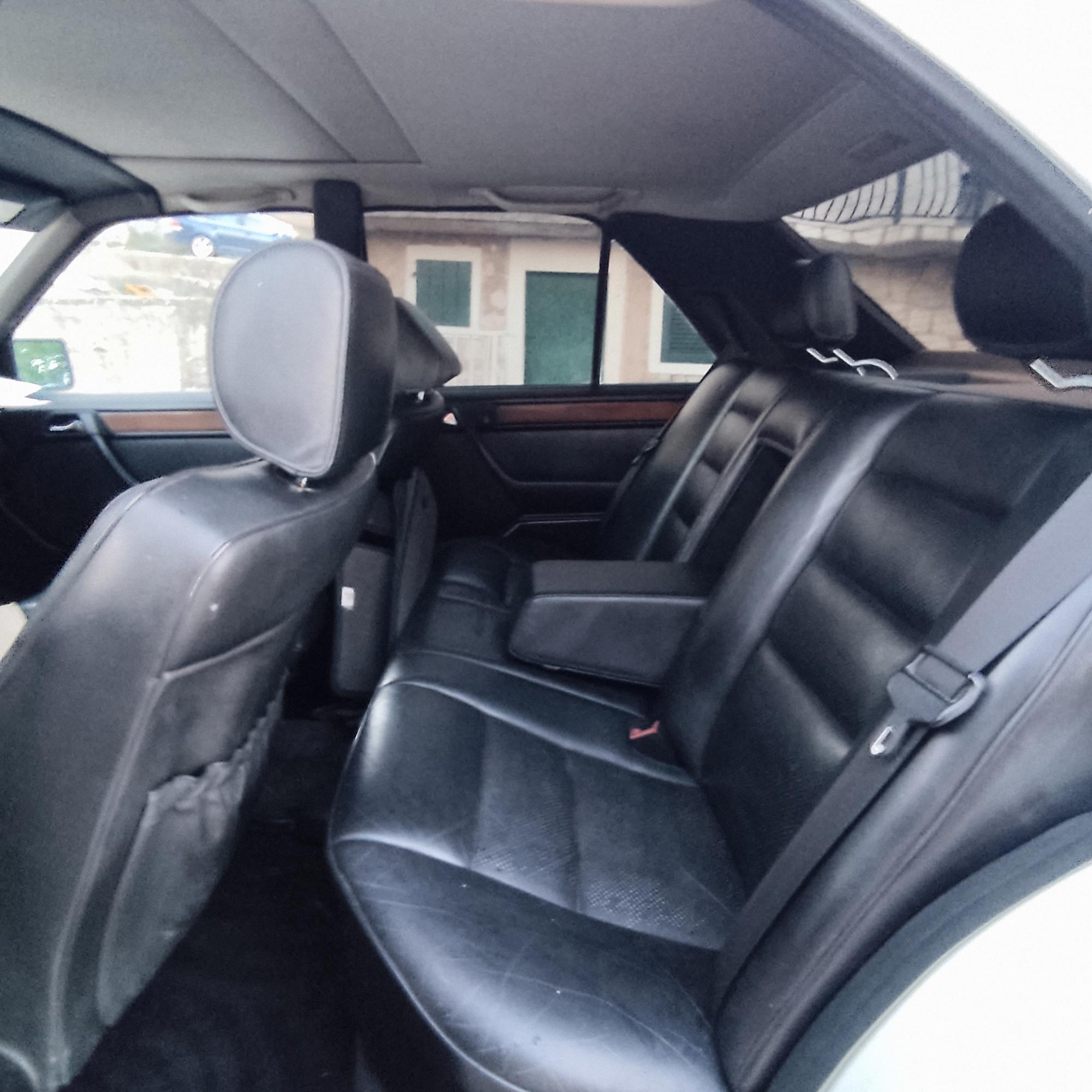 Mercedes 124 230e