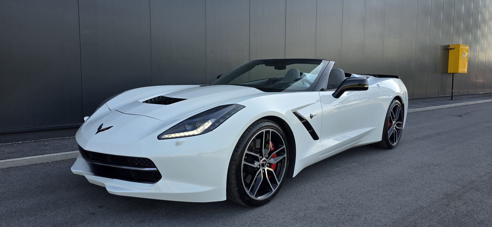 🚗 PRODAJE SE CHEVROLET CORVETTE – 6.2 V8, 486 KS! 🔥