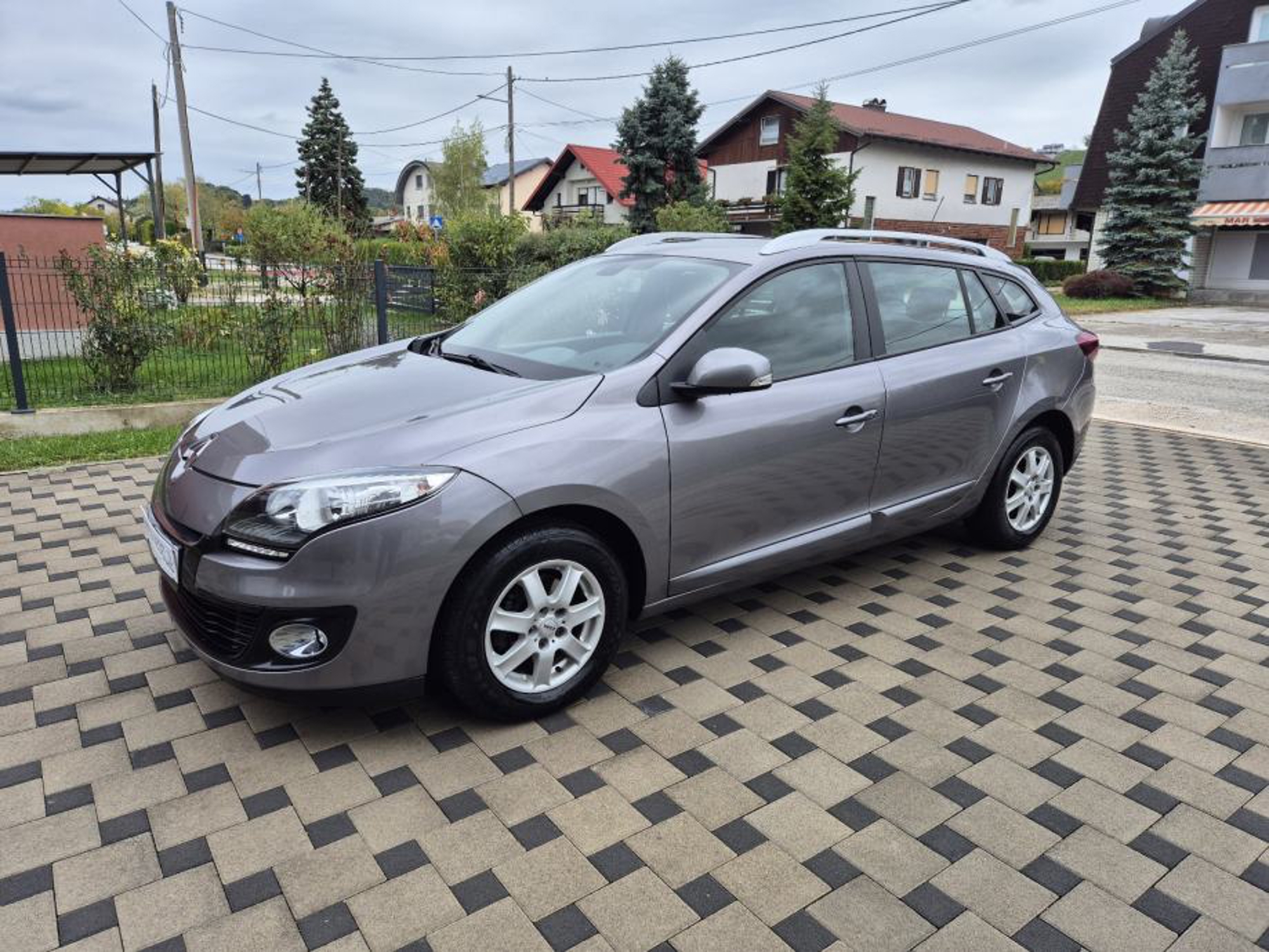 Renault Megane 1.2 Tce 2013g REG:05/27 114 Tkm SERVISI TOP STANJE