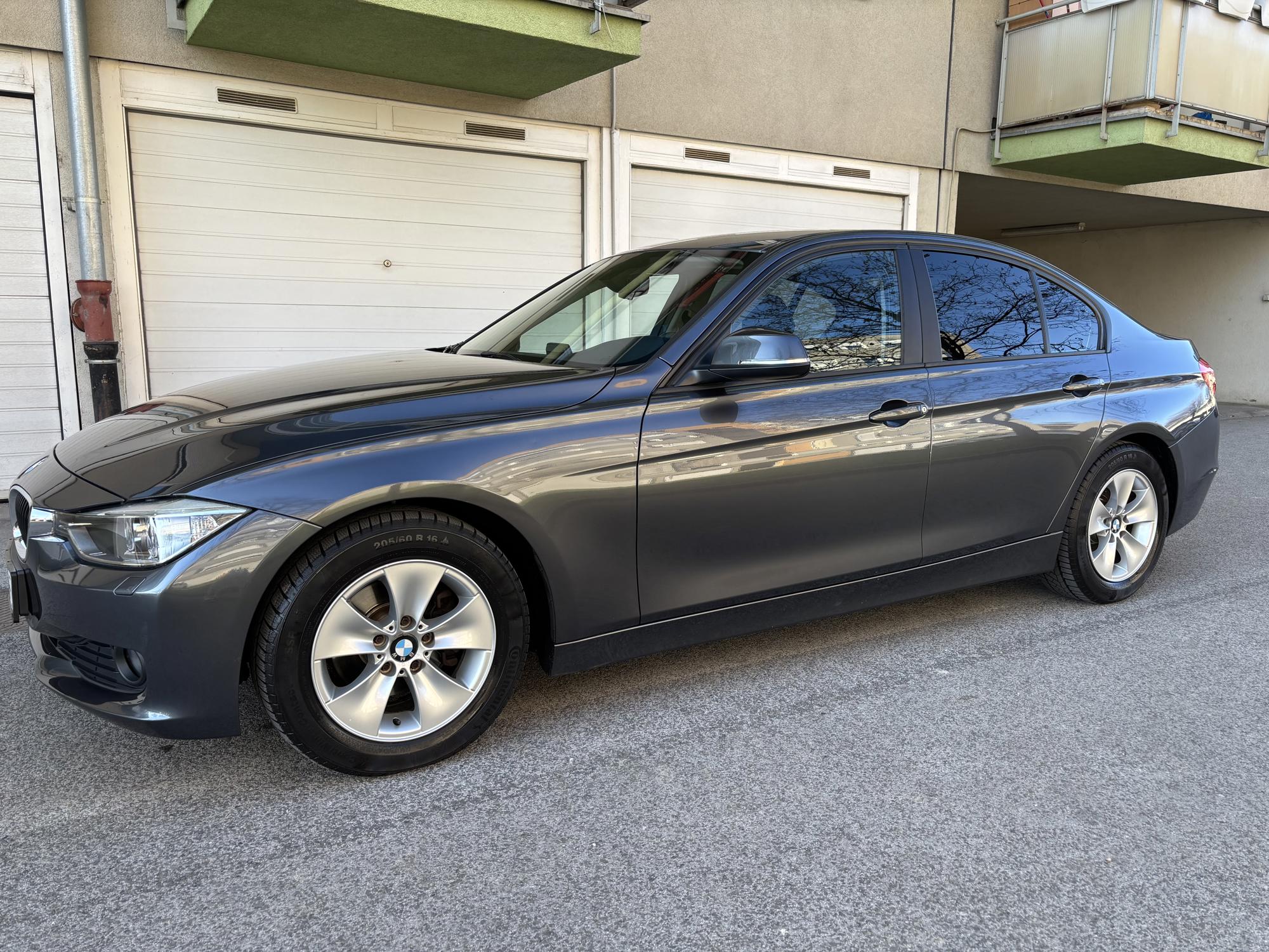 Bmw 320D, kupljen u Tomiću, samo 89ooo kilometara, servisna knjiga!