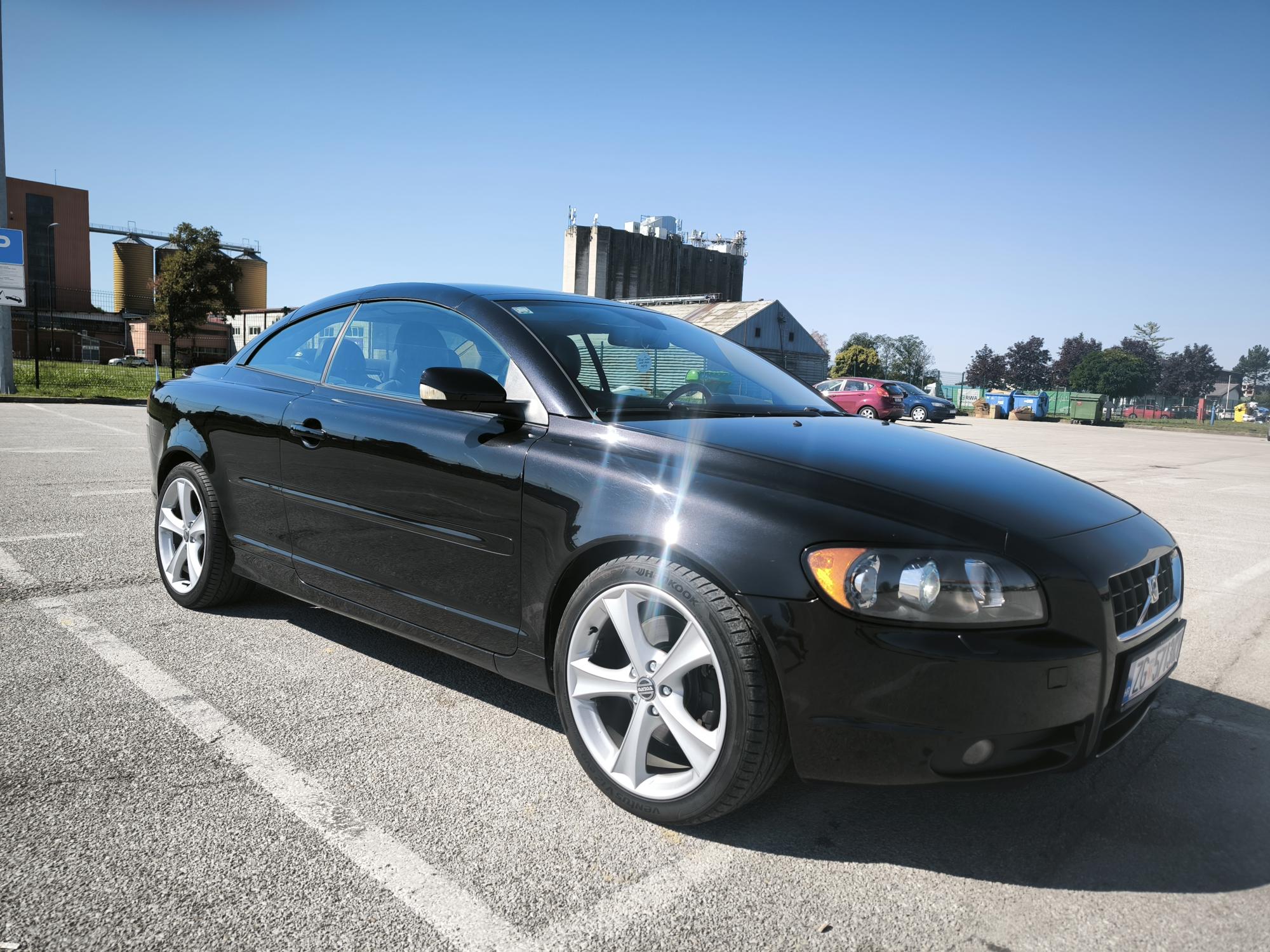 Volvo C70 T5