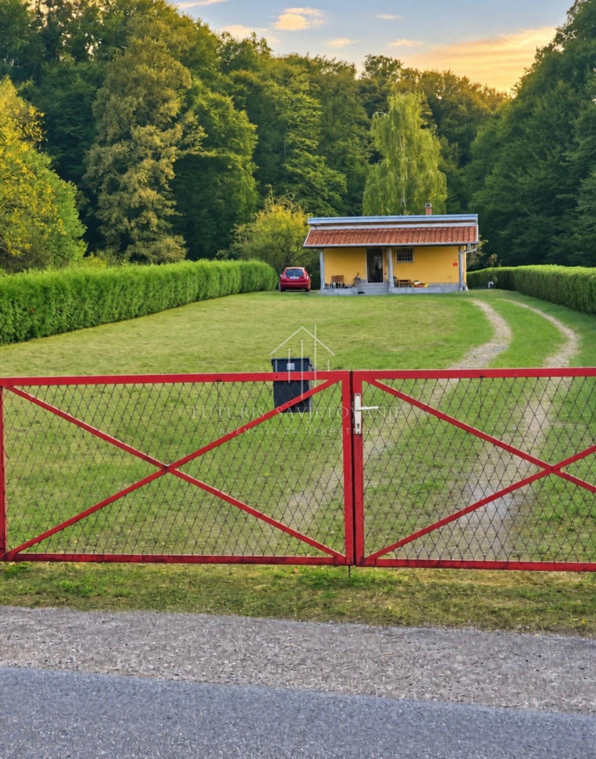 Prodaja, Novi Zagreb, Horvati, kuća 54m2 s okućnicom 2204m2
