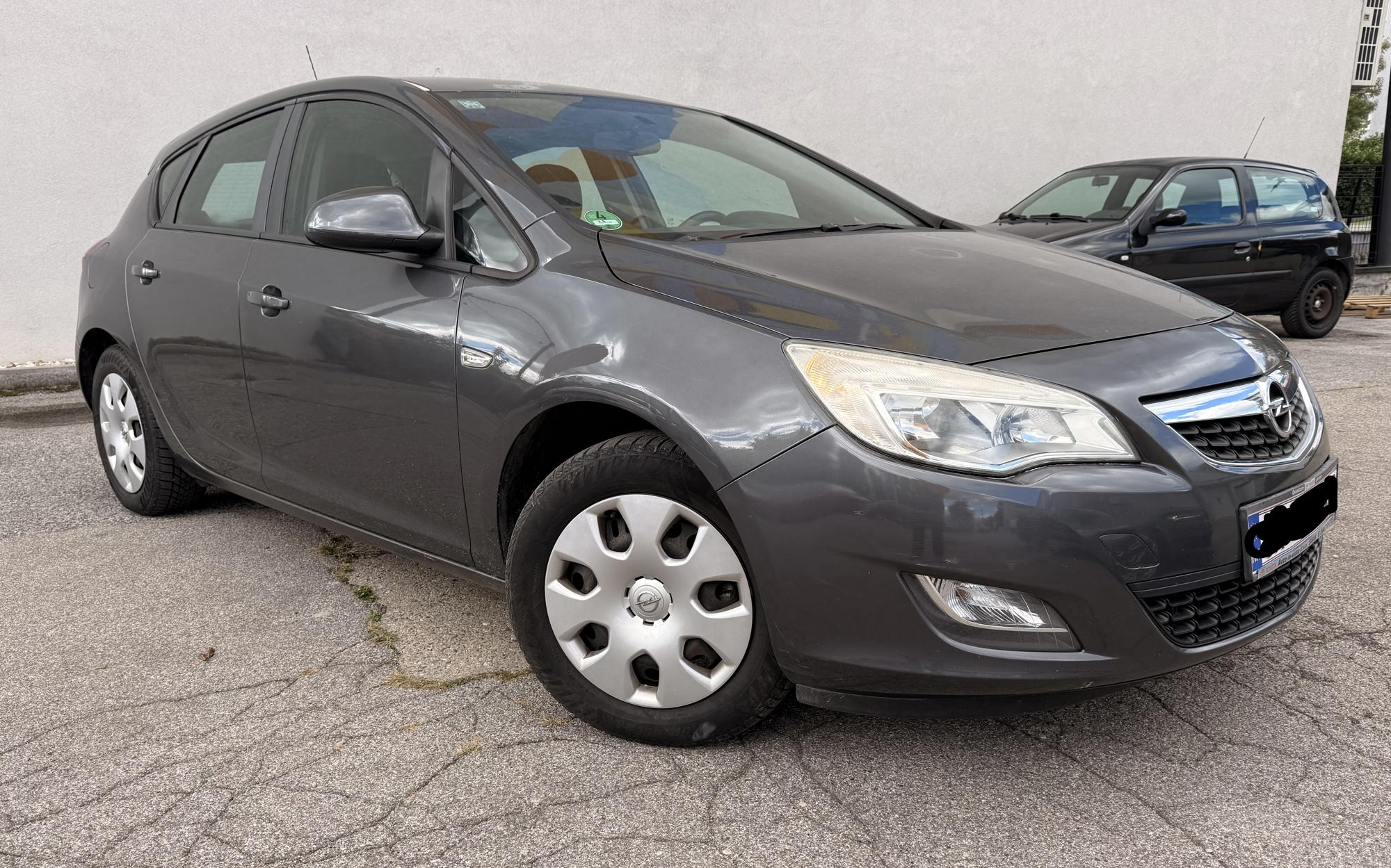 Opel Astra 1.7 cdi, sa kvarom motora, registrirana