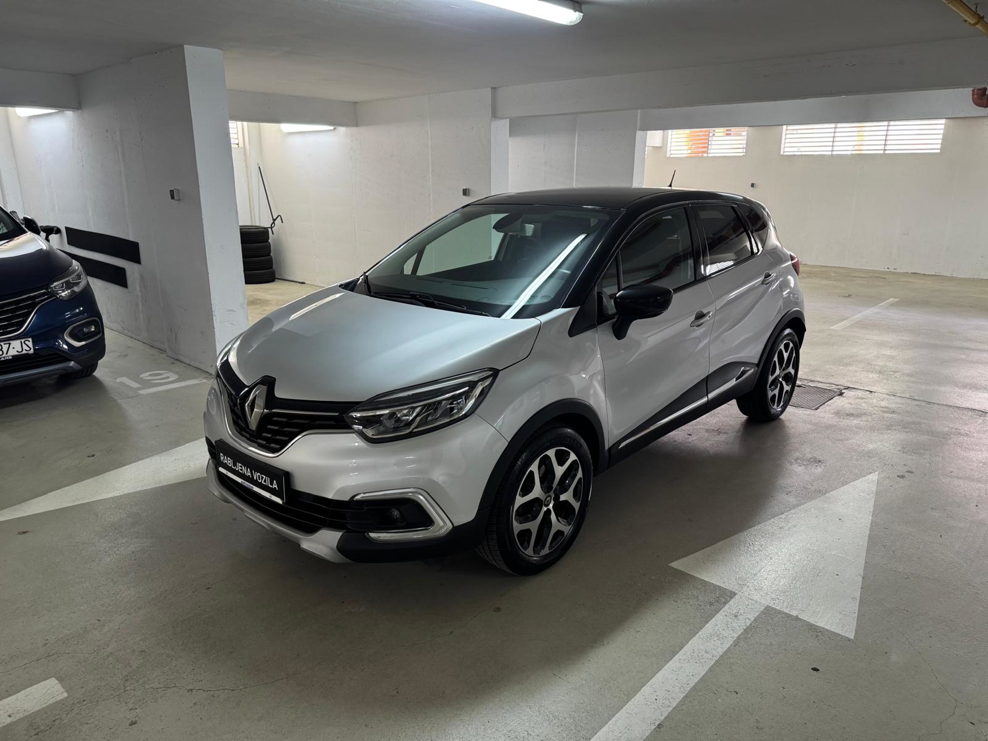 Renault Captur 1.5DCI**NAVI*GARANCIJA 1G**AUTO KLIMA**KREDIT-KARTICE*