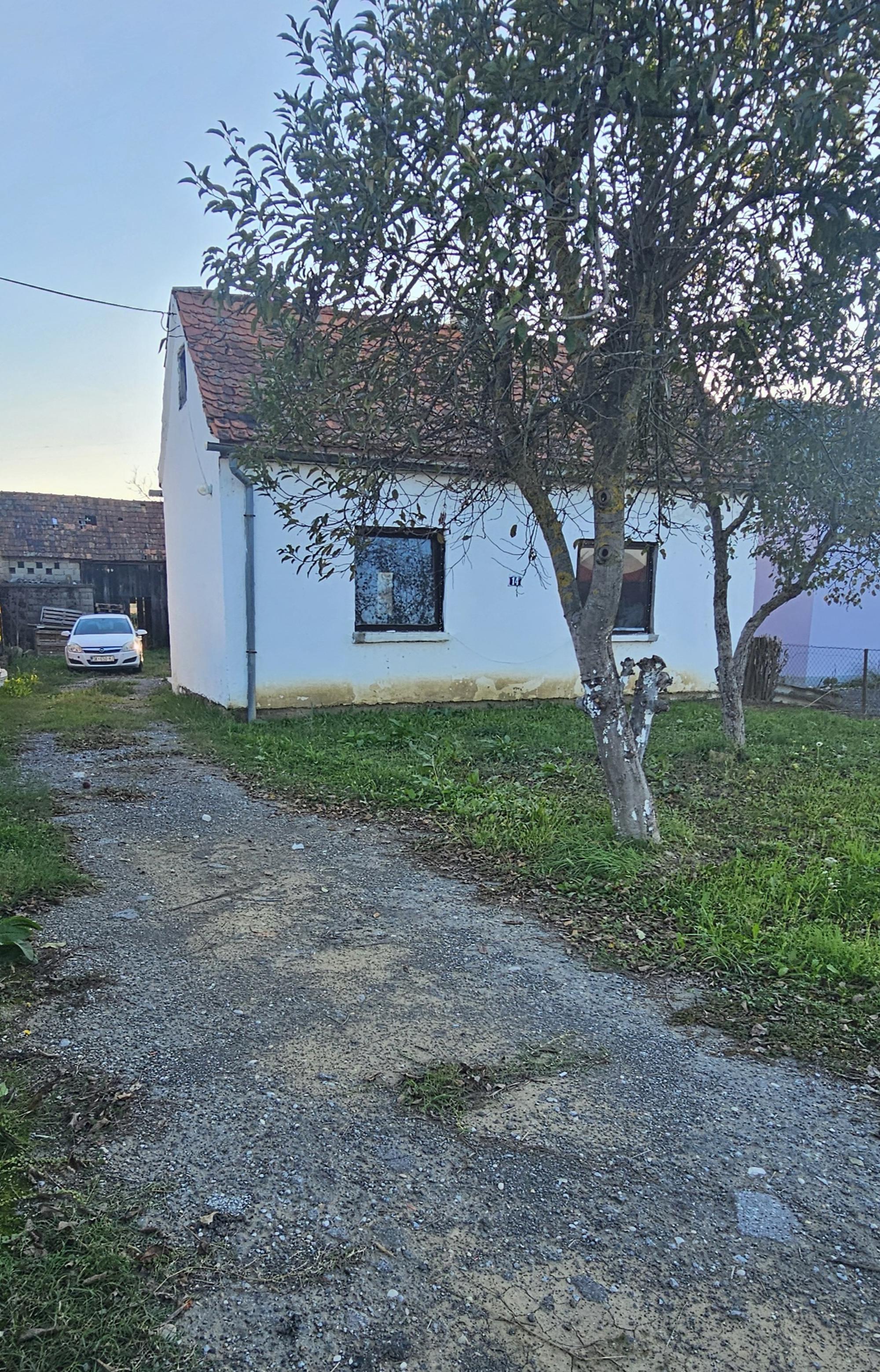 Kuća Sisak - Okolica (Sela), 65m2, 3-sobna