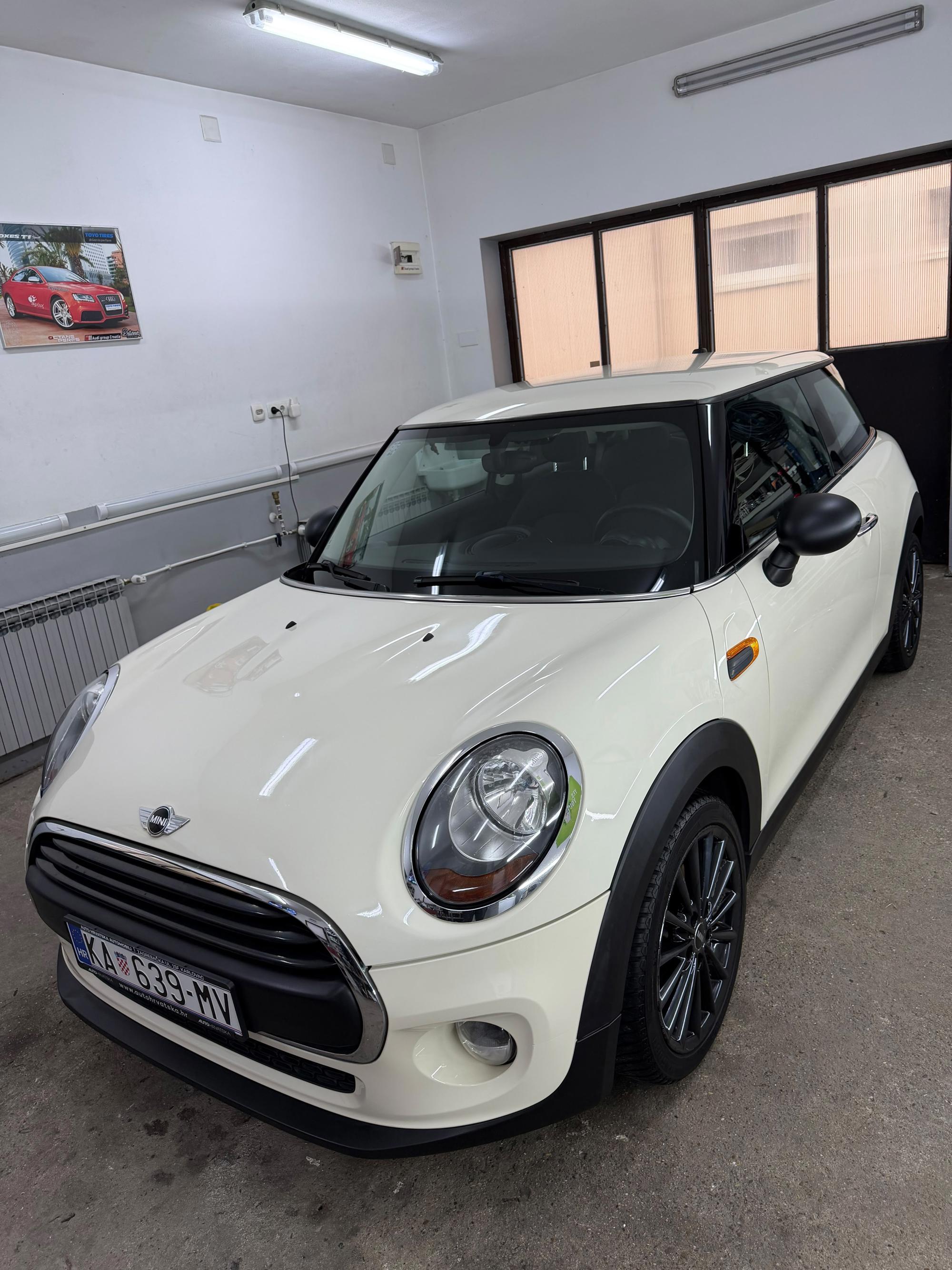 MINI ONE, 2014 GOD, REGISTRIRAN