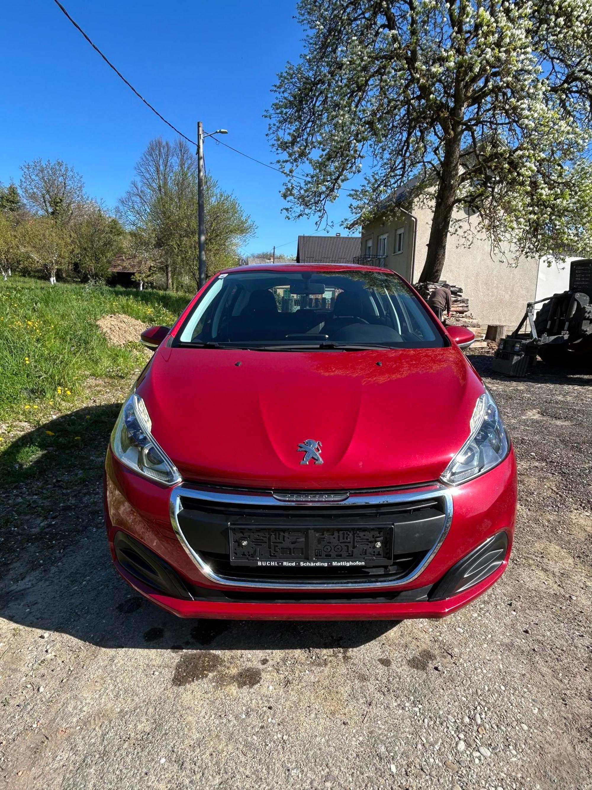 Peugeot 208 2016. god, servisna povijest, LED farovi, 47000 km