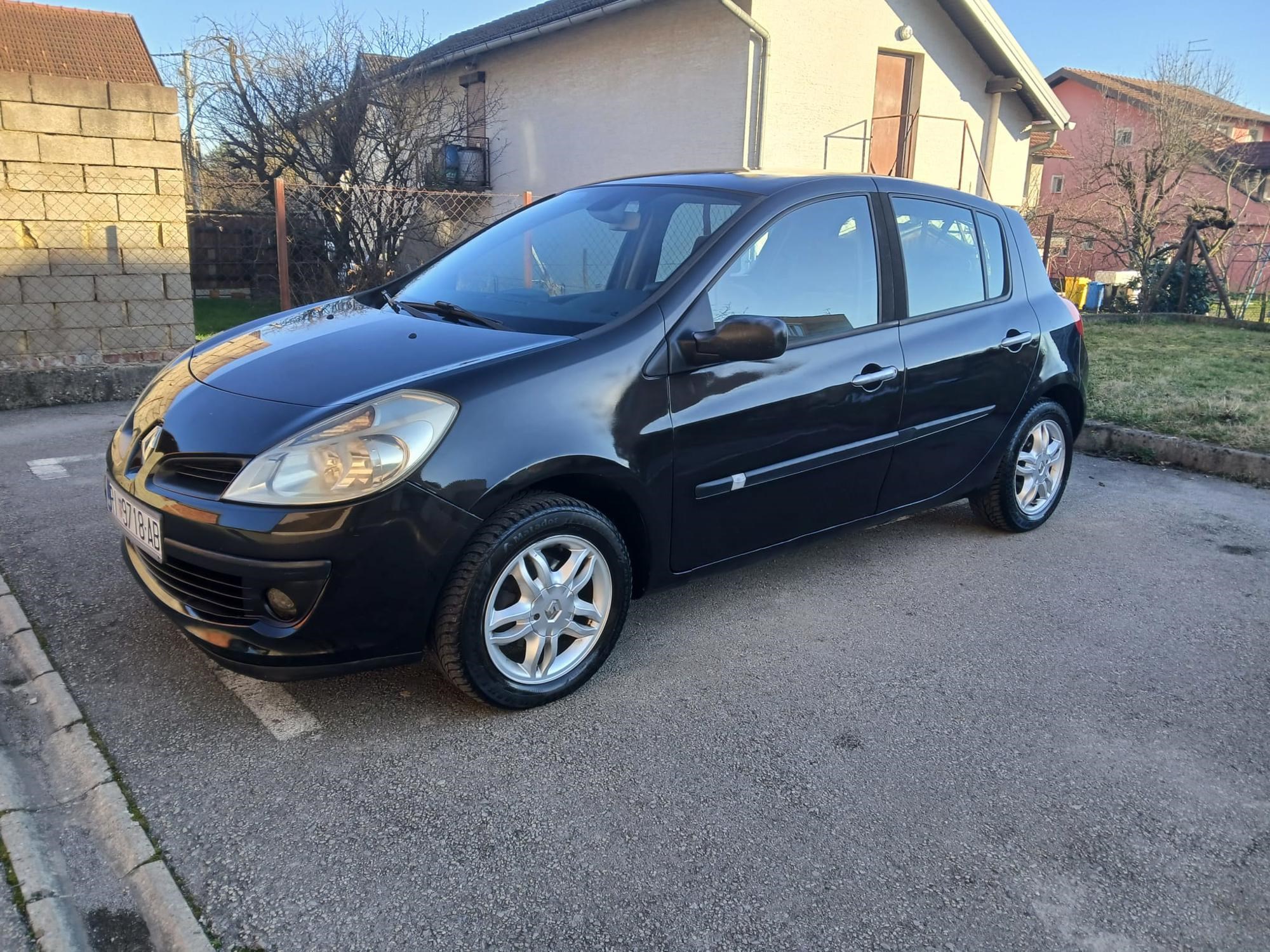 Renault Clio 1.6 16V 82KW