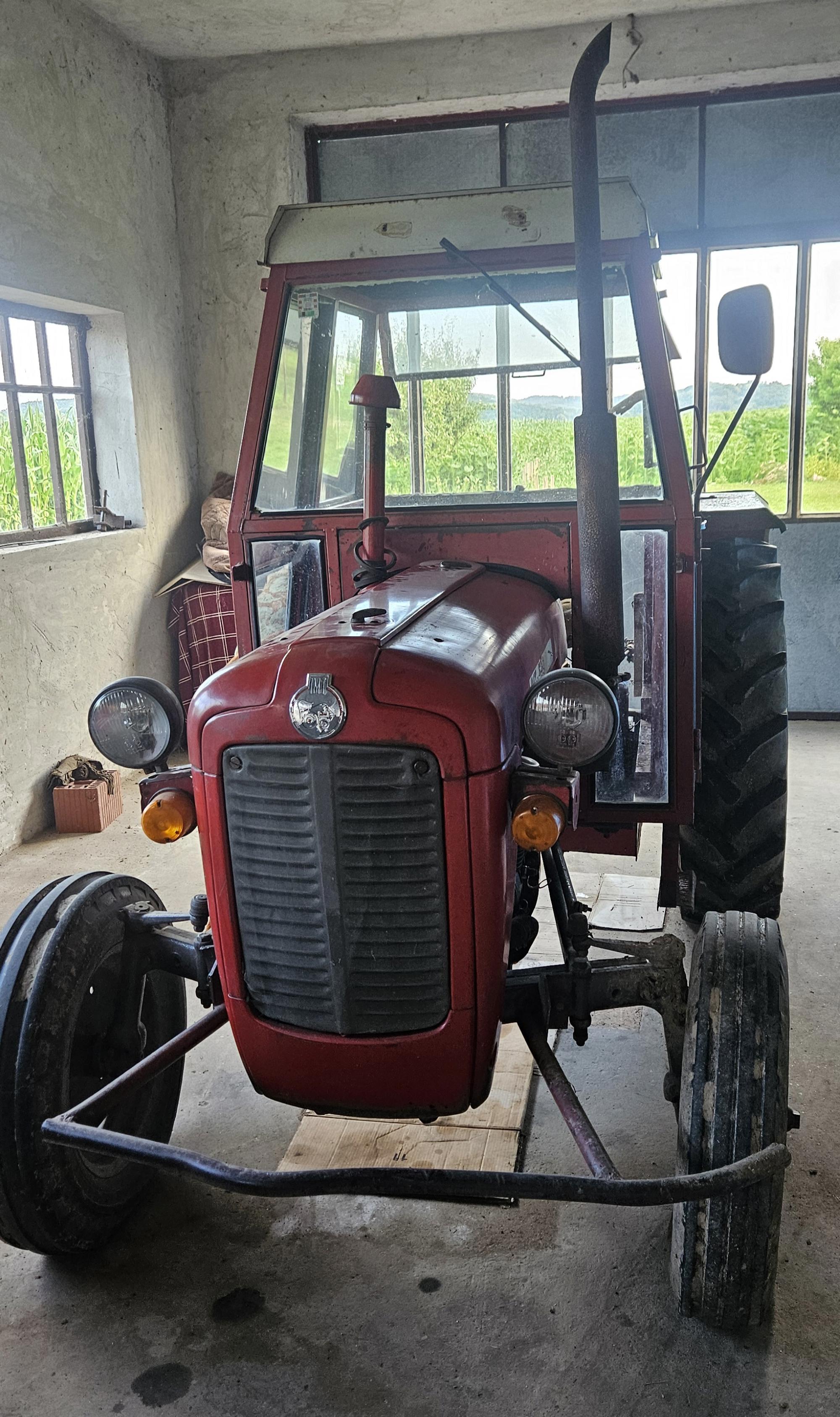 Traktor IMT 539 De luxe
