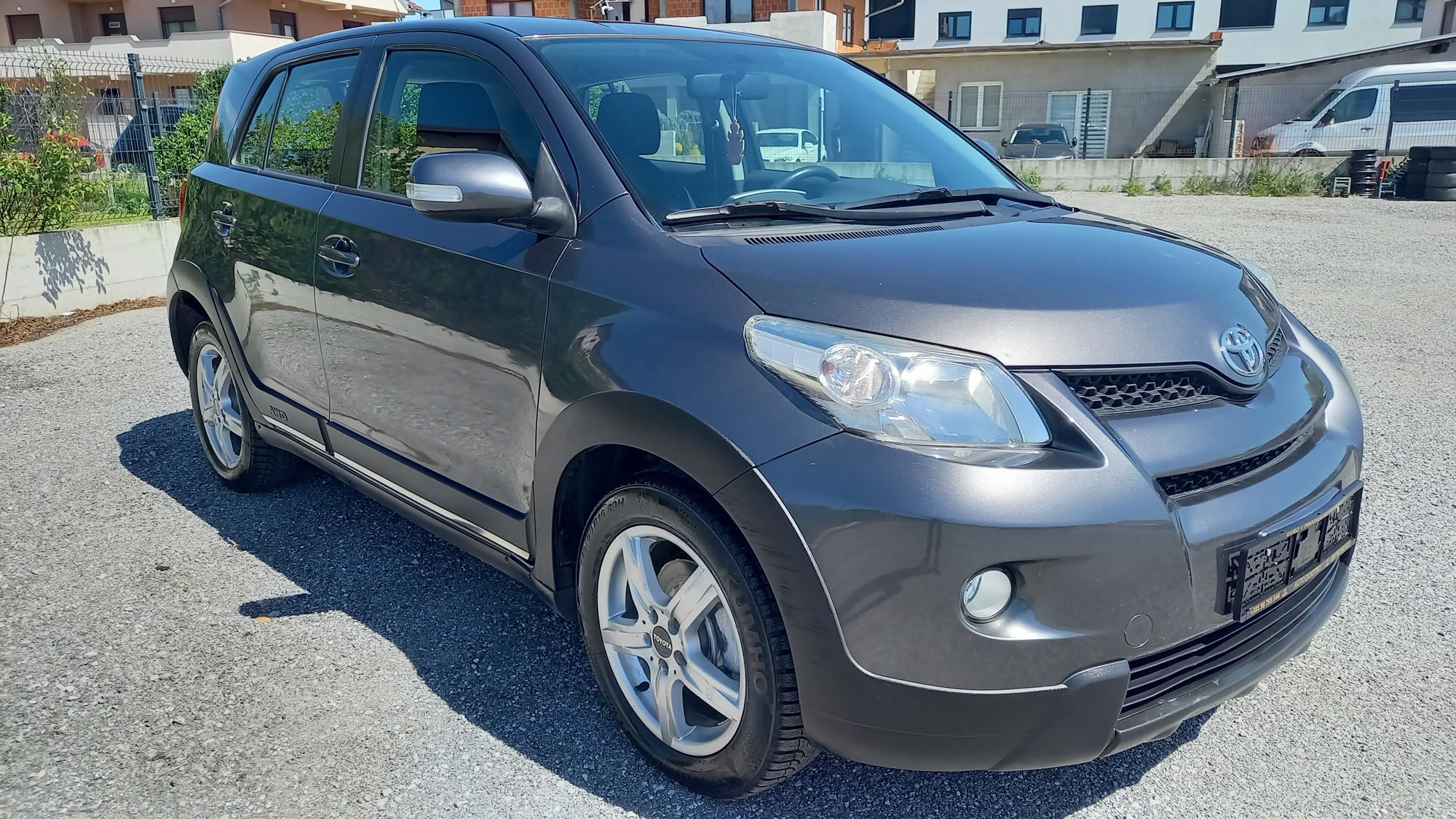 TOYOTA URBAN CRUISER☆4 X 4 ☆1.4 D-4D☆☆ŠPERA☆AUTO KLIMA☆ALU☆KUKA☆DVA SETA KOTAČA ☆1.VLASNIK☆