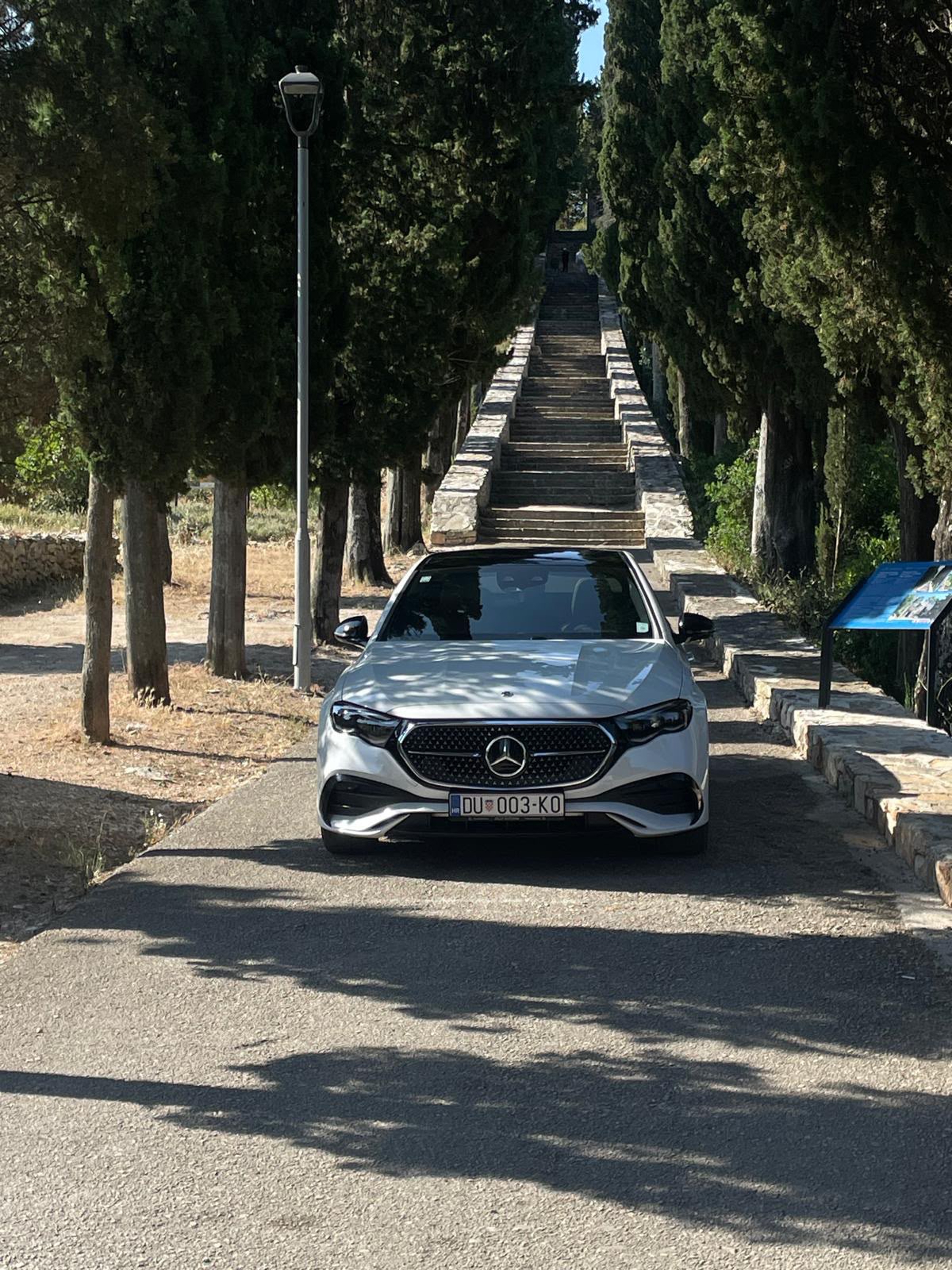 Mercedes-Benz E-klasa Hybrid 2024