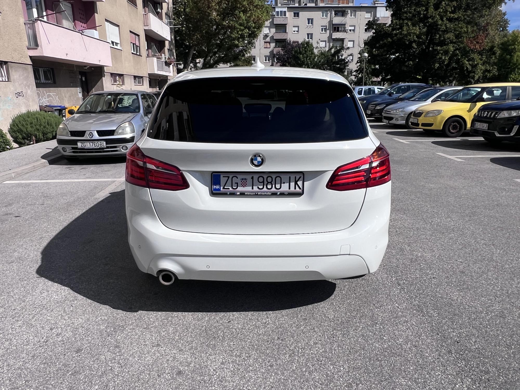 BMW 225xe Hybrid 4x4, 70.450 km, panorama, BMW servis, reg. 9/2027
