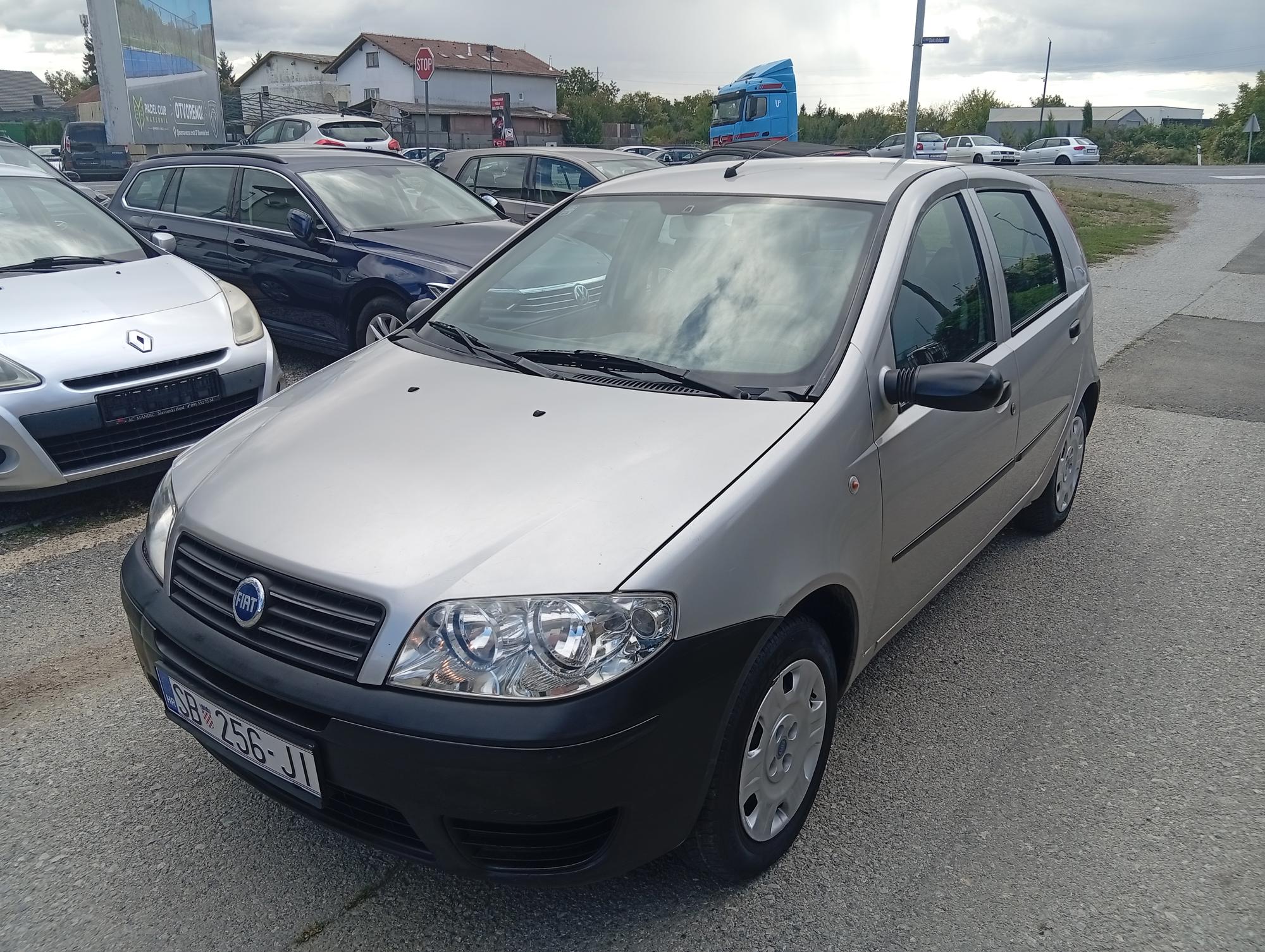 Fiat Punto 1,2i mod.2006 - SERVO/ 5 VRATA/ V.SERVIS/ REG 03/2027GD.