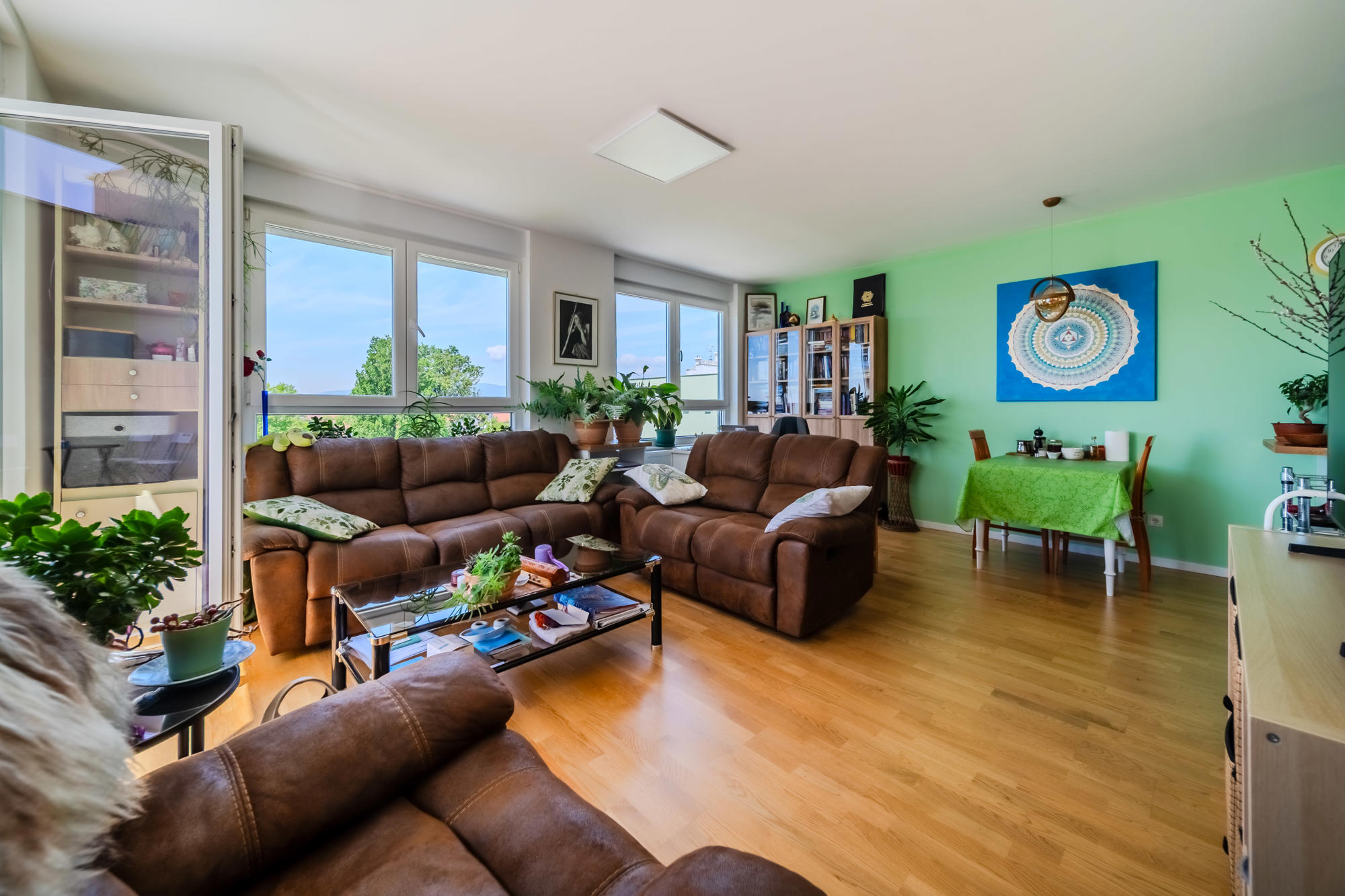 Zagreb, Iver naselje, trosoban stan NKP 81 m2
