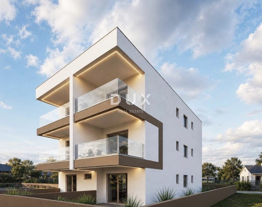 Zadar, Crvene kuće, 3-sobni stan, 185,76 m², prizemlje S3, vrt