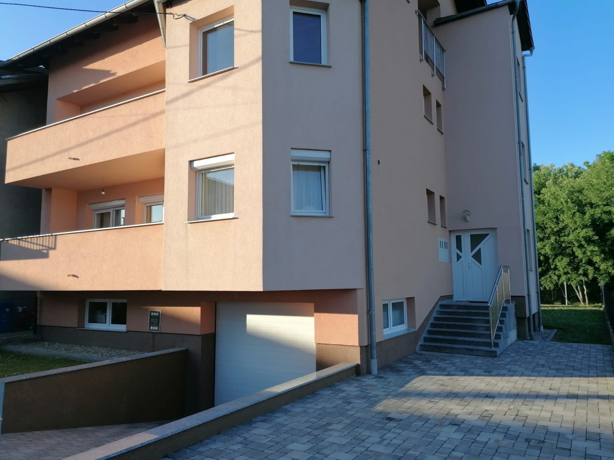 Stan Sesvete (Gaišće), 120m2, 3-sobni BALKON+PM