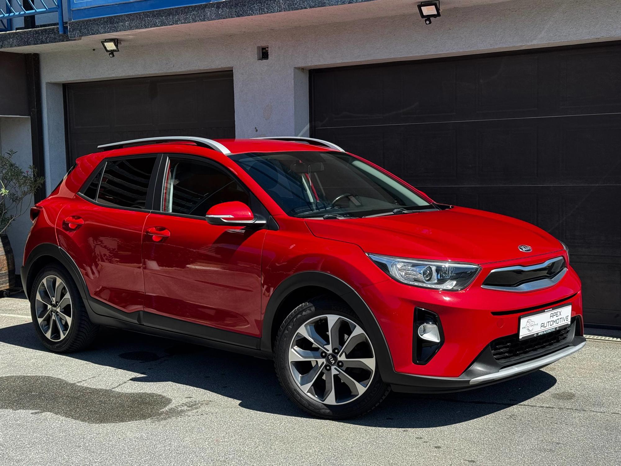 Kia Stonic 1,6 CRDi Vision *JAMSTVO*KUKA*KAMERA*GRIJANJE SJEDALA*