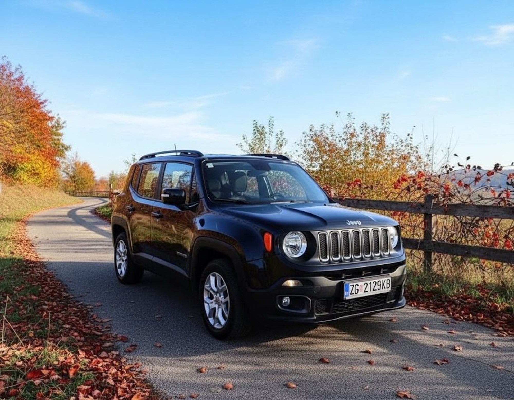 JEEP RENEGADE LONGITUDE SPORT 1.6-TOP STANJE-NOVE GUME-SERVISI-ZAMJENA!!!