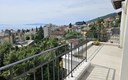 Prostran stan s 4 balkona i terasom s pogledom na more, Opatija