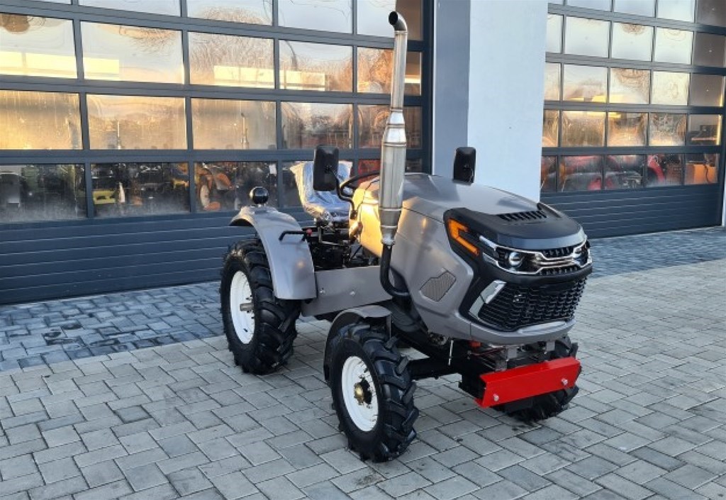 Kentavr 22 KS 4x2 opremljen rudom i plugom